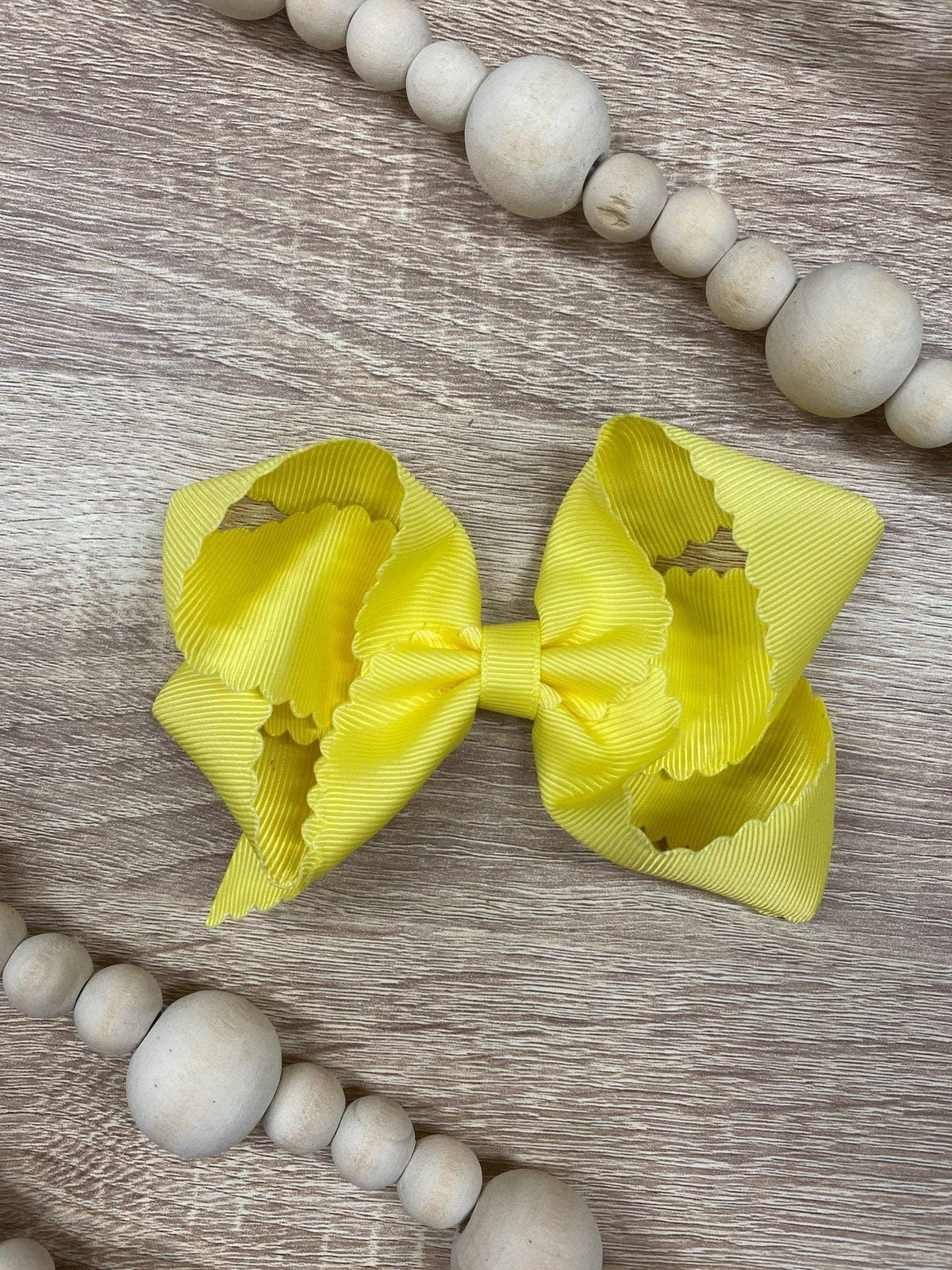 4.5" Classic Scalloped Hair Bow | Clip or Headband: Hot Pink / Clip