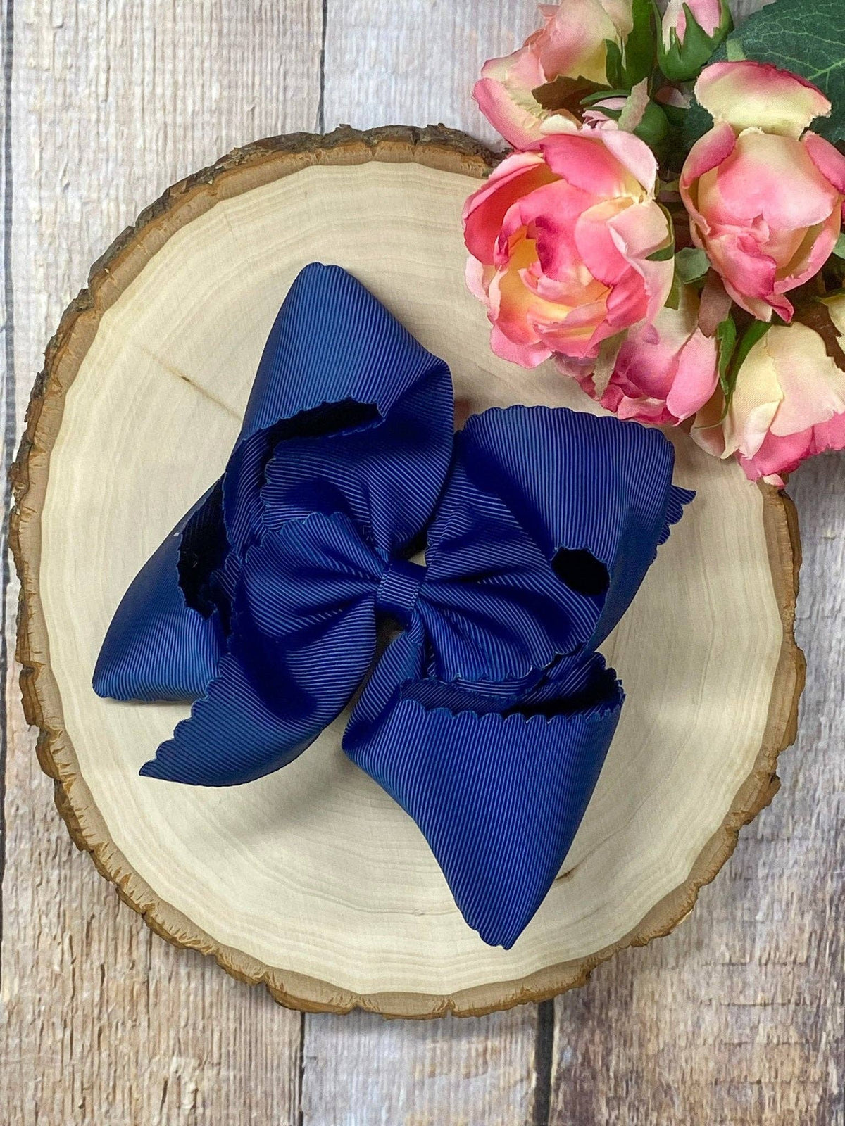5.5" Oversize Scalloped Hair Bow | Clip or Headband: Black / Clip