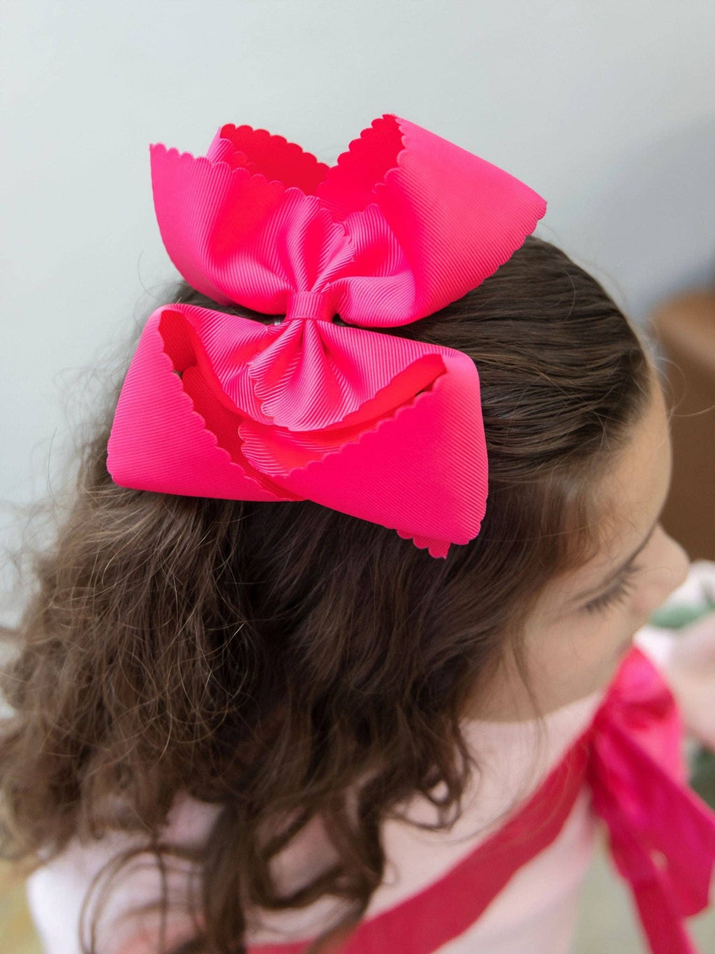 5.5" Oversize Scalloped Hair Bow | Clip or Headband: Black / Clip