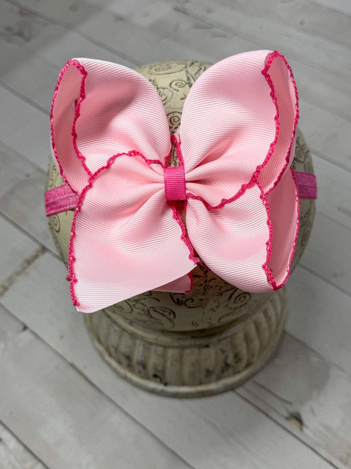 5" Classic Moonstitch Boutique Bows Girls Hair Accessories | Clip or Headband: White with Light Pink Moonstitch / Hair Bow on Clip