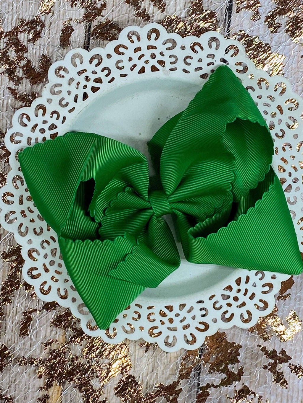 5.5" Oversize Scalloped Hair Bow | Clip or Headband: Black / Clip